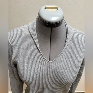 Vintage Y2K J. Jill Light Gray V-Neck Sweater with collar